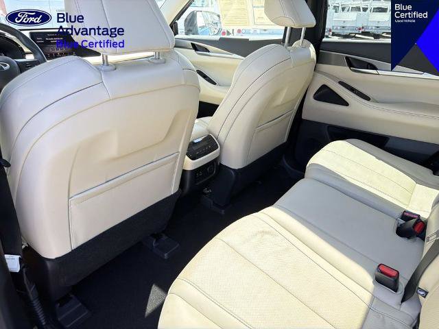 Used 2023 INFINITI QX60 Luxe w/ Cargo Package FWD image 12