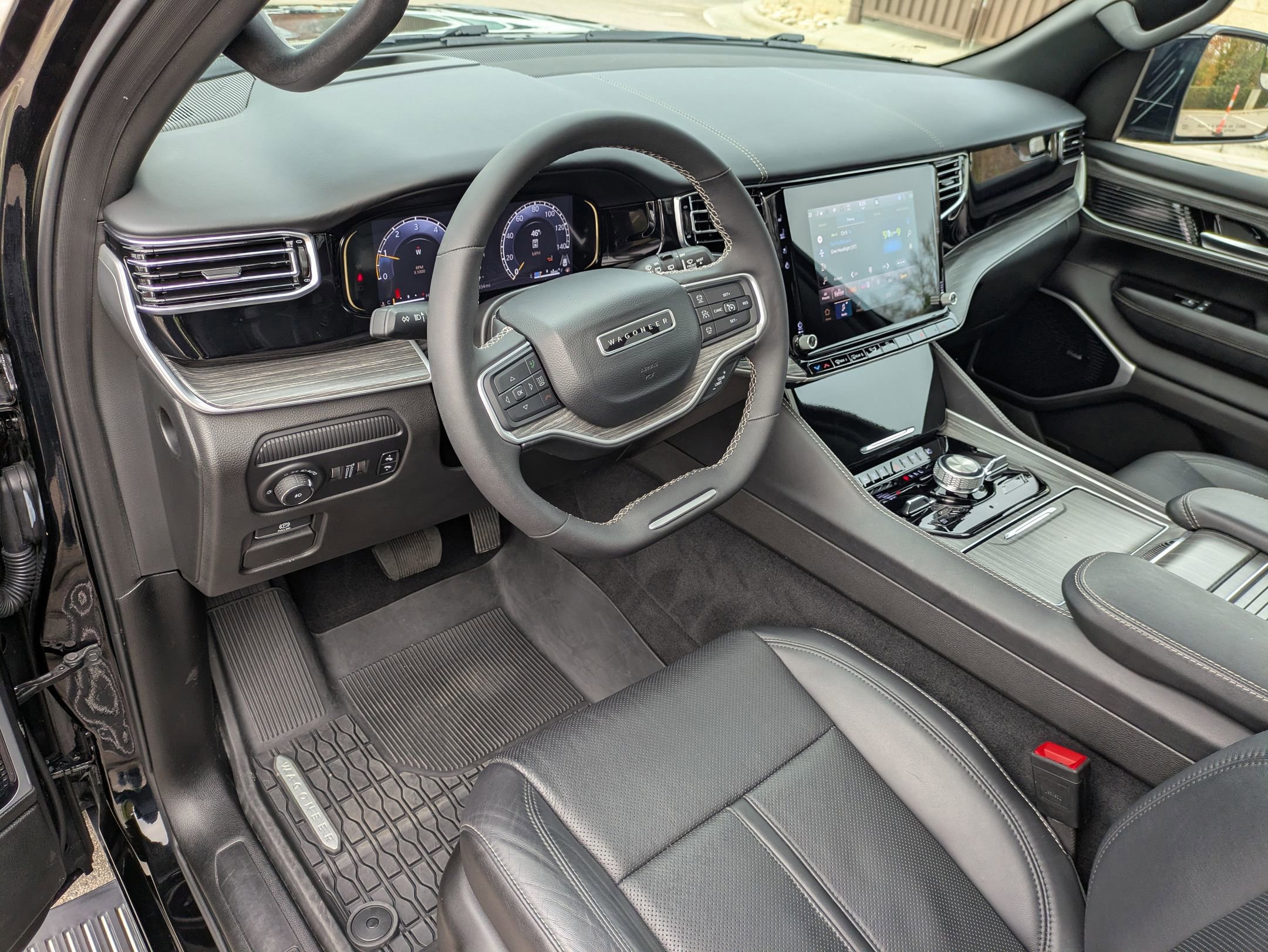 Used 2024 Jeep Wagoneer Series III w/ Premium Group I image 14