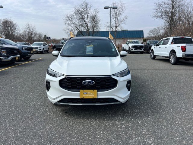 Certified 2024 Ford Escape ST-Line Select w/ Tech Pack #2 AWD/4WD image 6