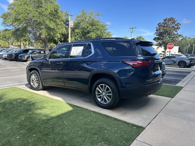 Used 2023 Chevrolet Traverse LT FWD image 7