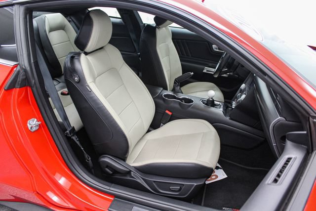Certified 2020 Ford Mustang GT RWD image 17
