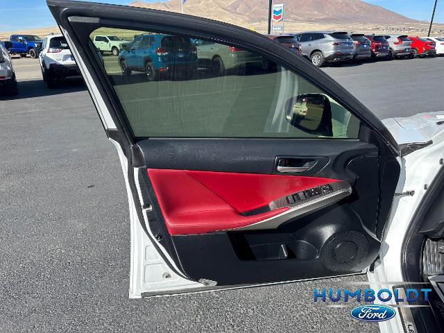 Used 2018 Lexus IS 300 AWD image 11