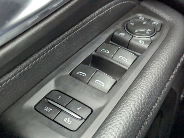 Used 2023 GMC Yukon Denali image 25