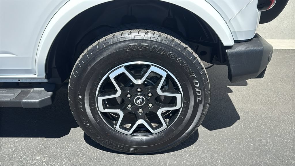 Certified 2024 Ford Bronco Outer Banks AWD/4WD image 9