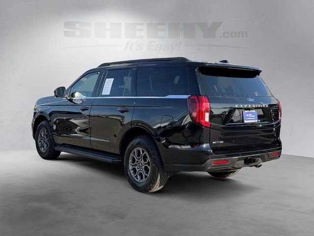 Certified 2025 Ford Expedition Active image 6