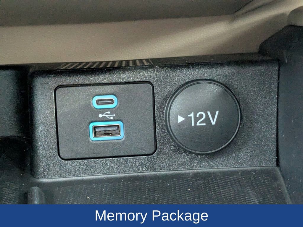 Certified 2022 Ford Escape SEL w/ Technology Package image 24