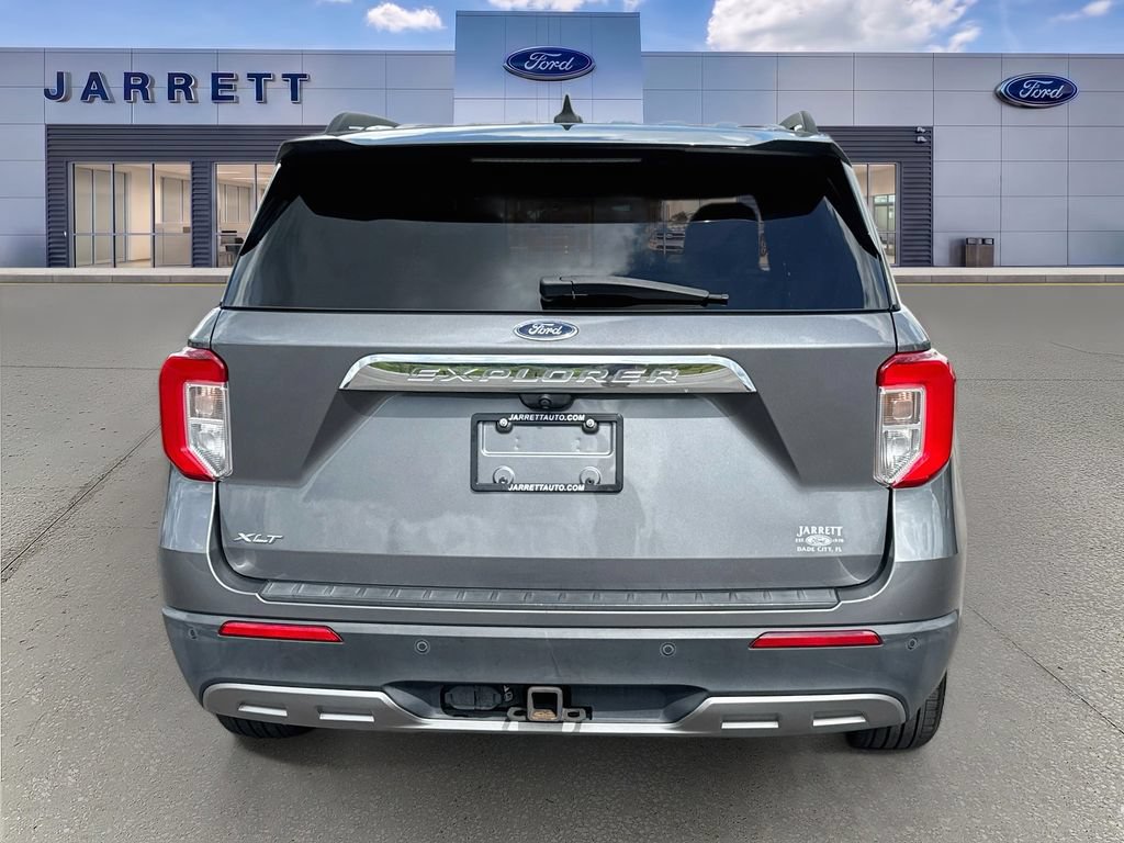 Certified 2021 Ford Explorer XLT w/ Equipment Group 202A RWD image 6