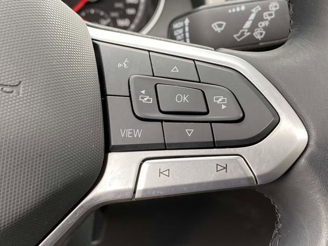 Used 2020 Volkswagen Atlas Cross Sport SE w/ Panoramic Sunroof Package image 24