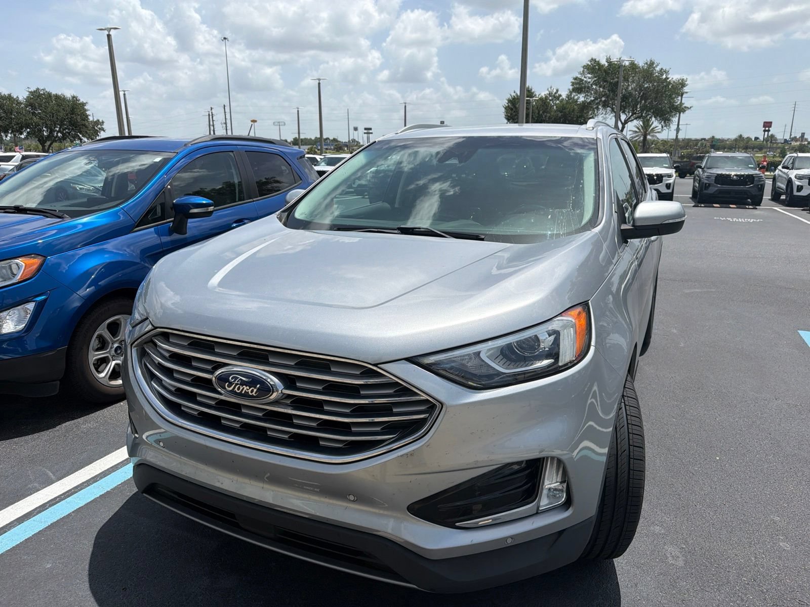 Certified 2020 Ford Edge Titanium FWD image 8
