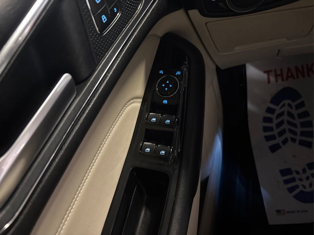 Certified 2019 Ford Edge Titanium w/ Cold Weather Package image 36