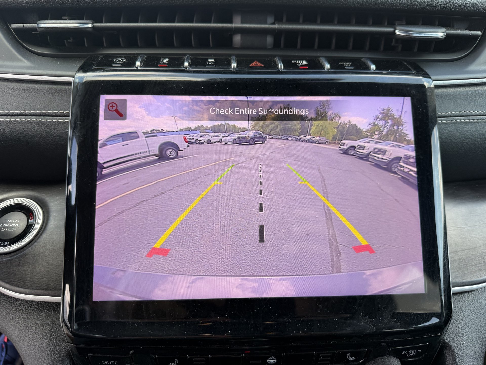 Used 2023 Jeep Grand Cherokee L Limited RWD image 3