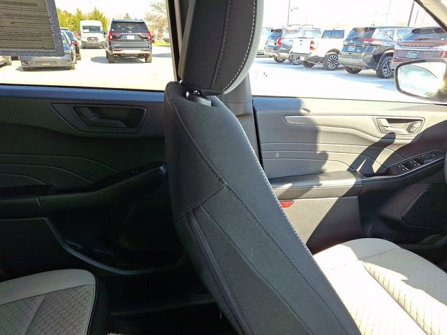 Certified 2023 Ford Escape Active AWD/4WD image 17