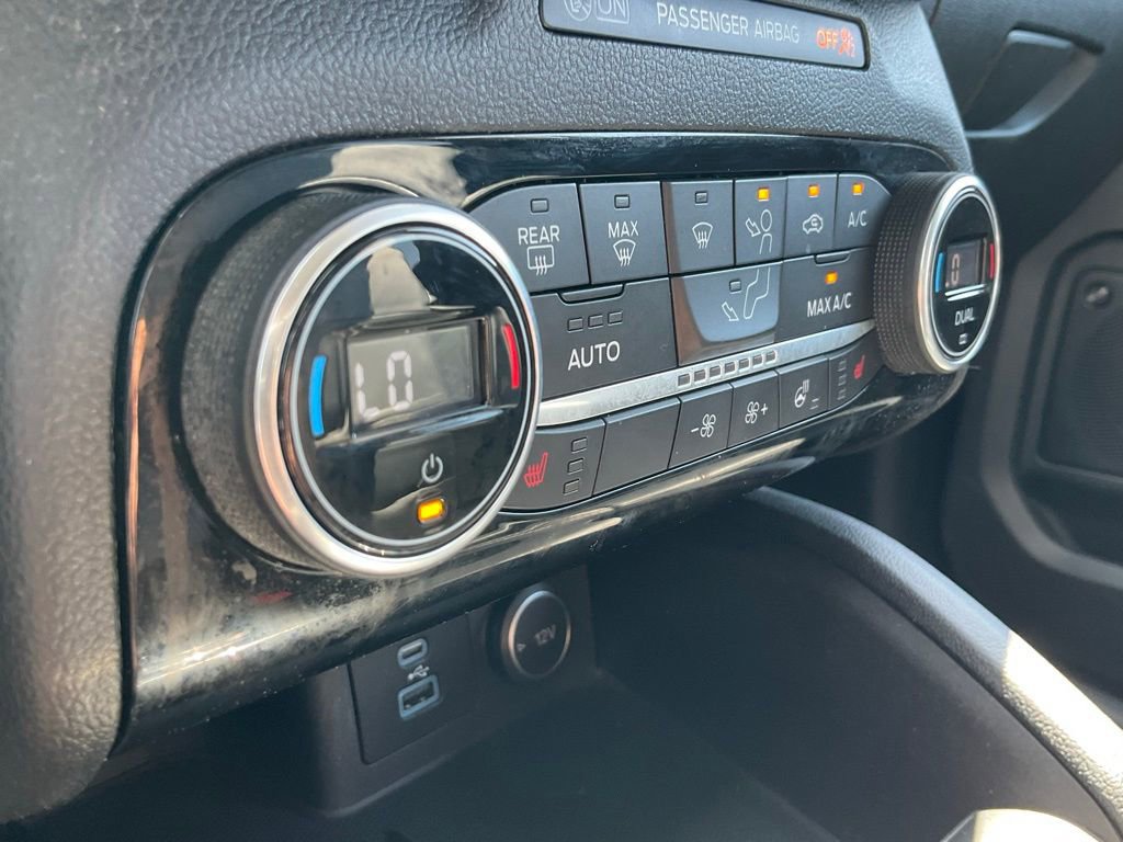 Certified 2021 Ford Escape Titanium w/ Class II Trailer Tow Package image 15