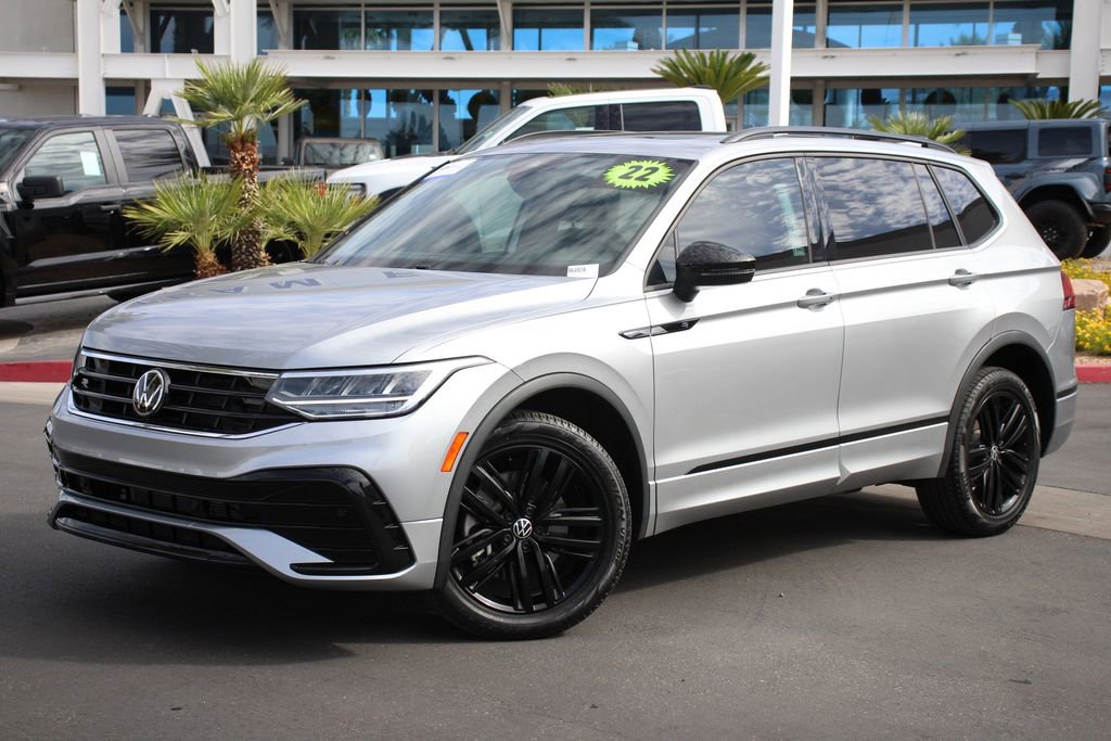Used 2022 Volkswagen Tiguan SE R-Line FWD image 1