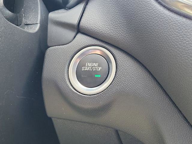 Used 2023 Chevrolet Equinox LT image 32