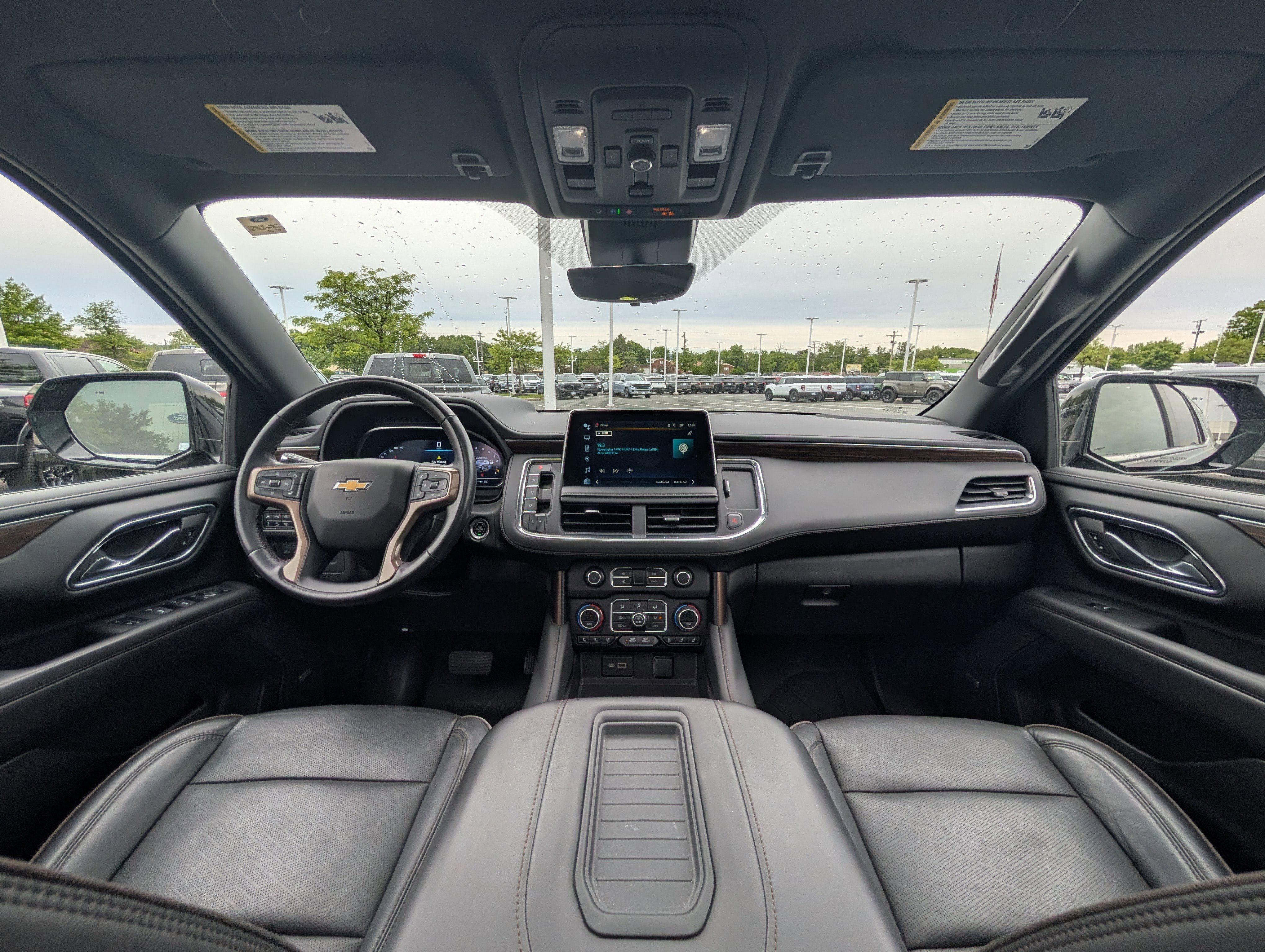 Used 2023 Chevrolet Tahoe High Country w/ Premium Package 2 AWD/4WD image 21