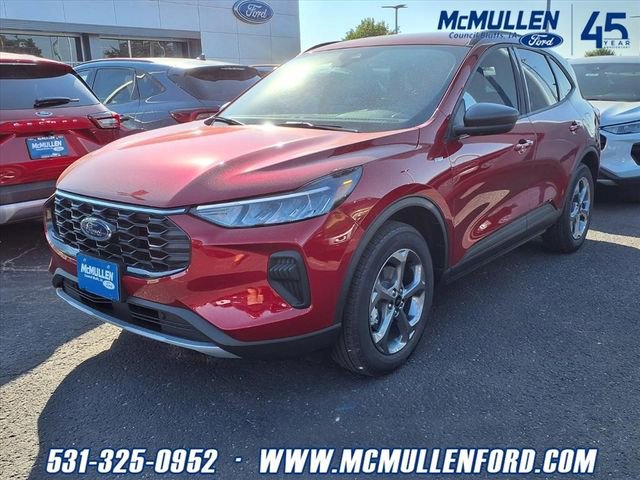 Certified 2026 Ford Escape ST-Line w/ Tech Pack #1 AWD/4WD image 1