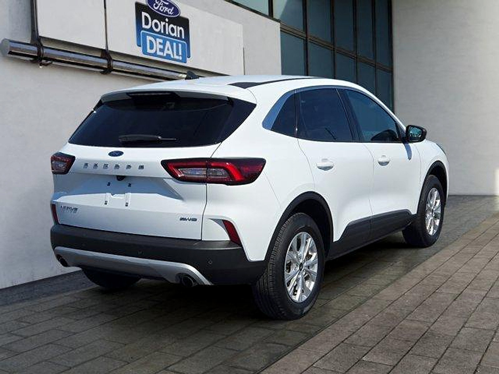 Certified 2024 Ford Escape Active w/ Tech Pack #1 AWD/4WD image 3