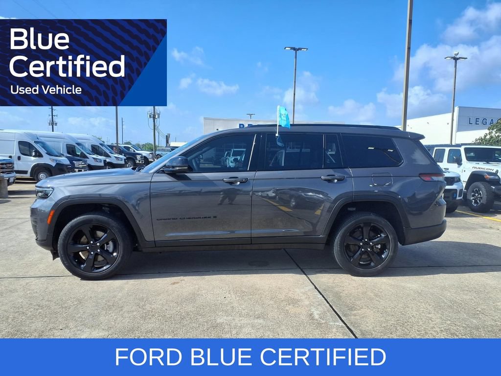 Used 2023 Jeep Grand Cherokee L Laredo RWD image 3