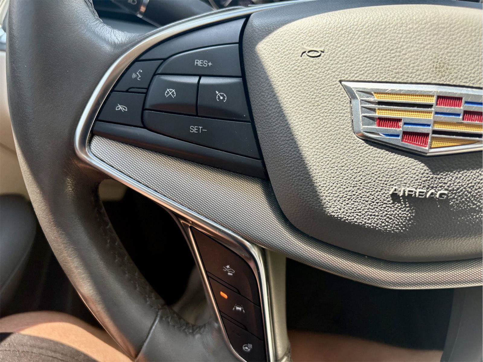 Used 2023 Cadillac XT5 Premium Luxury w/ Technology Package FWD image 20