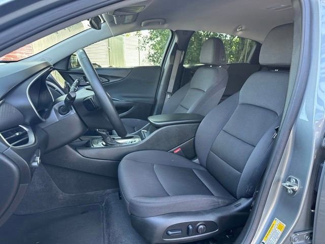 Used 2024 Chevrolet Malibu RS FWD image 13