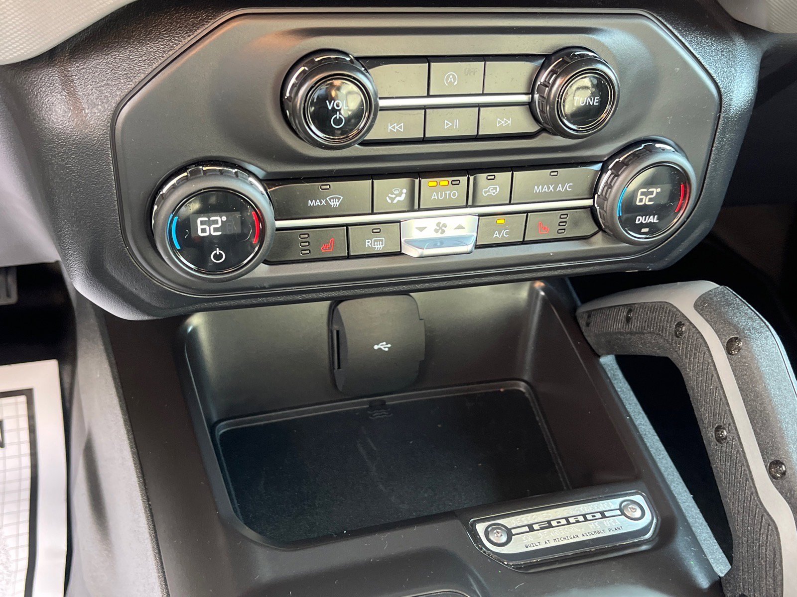 Certified 2024 Ford Bronco Big Bend AWD/4WD image 14