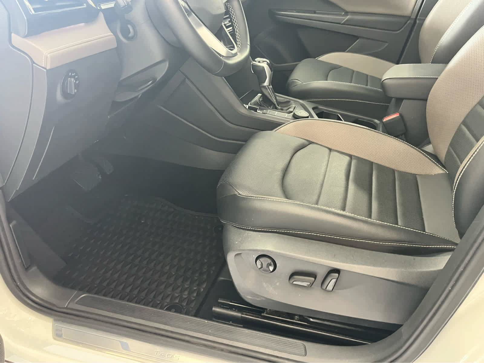 Used 2022 Volkswagen Taos SEL AWD/4WD image 20