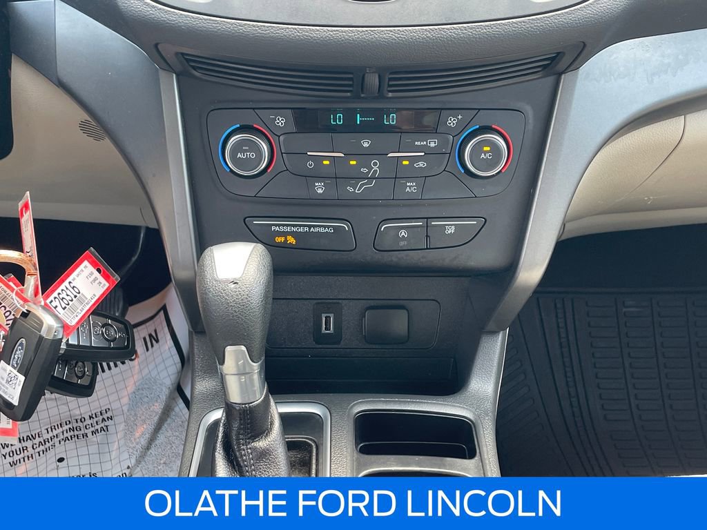 Certified 2017 Ford Escape SE AWD/4WD image 21