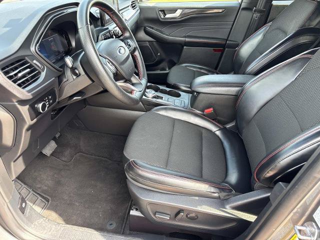 Certified 2025 Ford Escape ST-Line FWD image 14