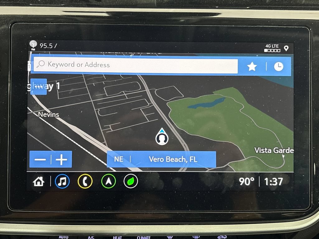 Used 2023 Chevrolet Bolt EUV Premier w/ Sun & Sound Package FWD image 26