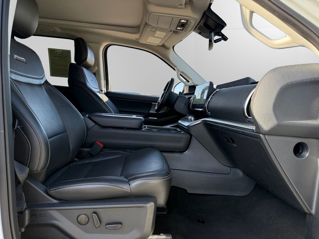 Certified 2025 Ford Expedition Max Platinum image 15
