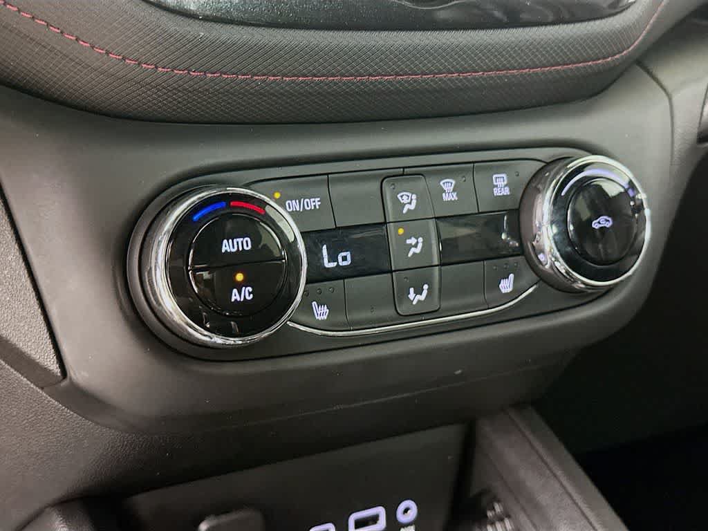 Used 2023 Chevrolet TrailBlazer RS w/ Sun and Liftgate Package AWD/4WD image 16