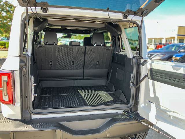 Certified 2025 Ford Bronco Badlands w/ Sasquatch Package AWD/4WD image 11