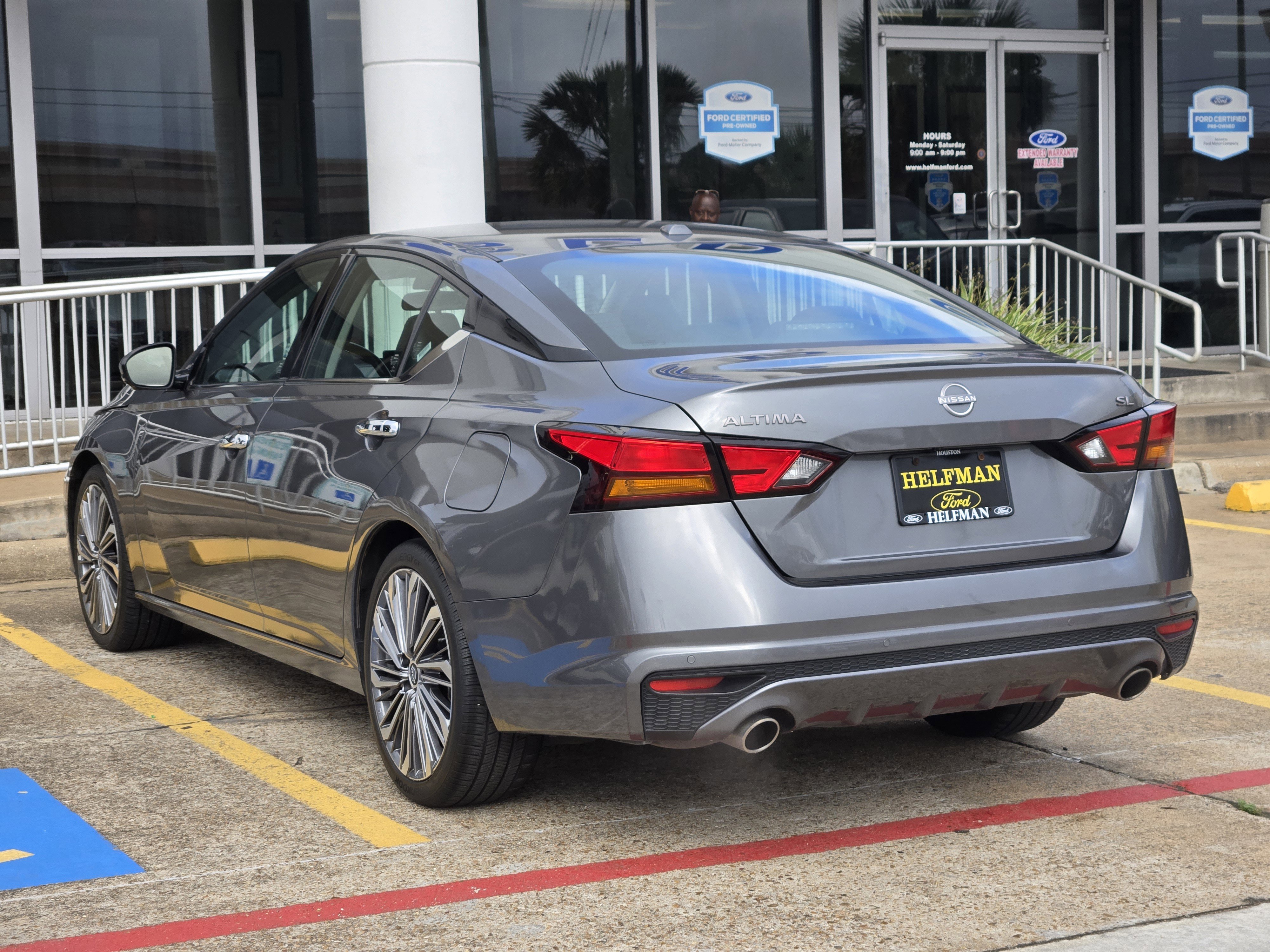 Used 2023 Nissan Altima 2.5 SL image 4