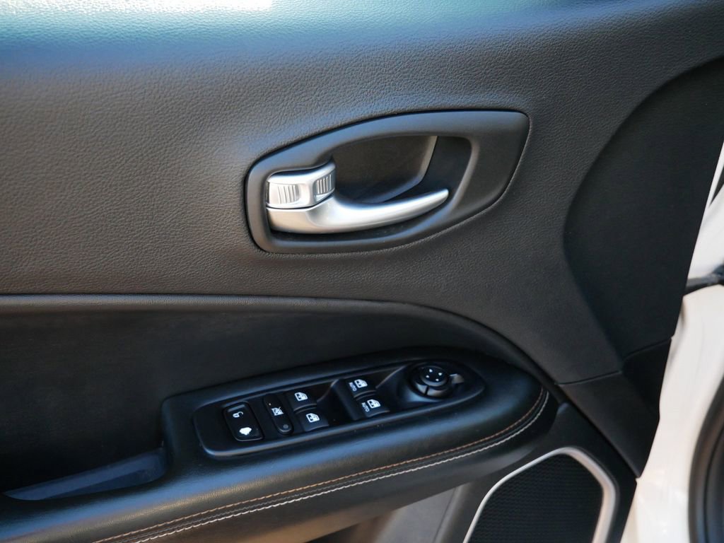 Used 2018 Jeep Compass Latitude w/ Popular Equipment Group image 15