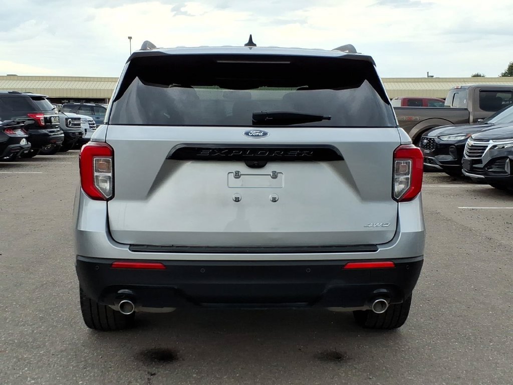 Certified 2023 Ford Explorer ST-Line AWD/4WD image 4