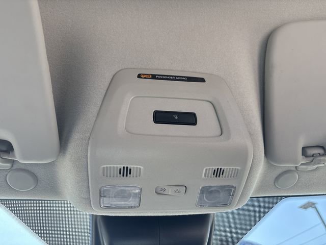 Certified 2023 Ford Transit 250 Medium Roof RWD image 32