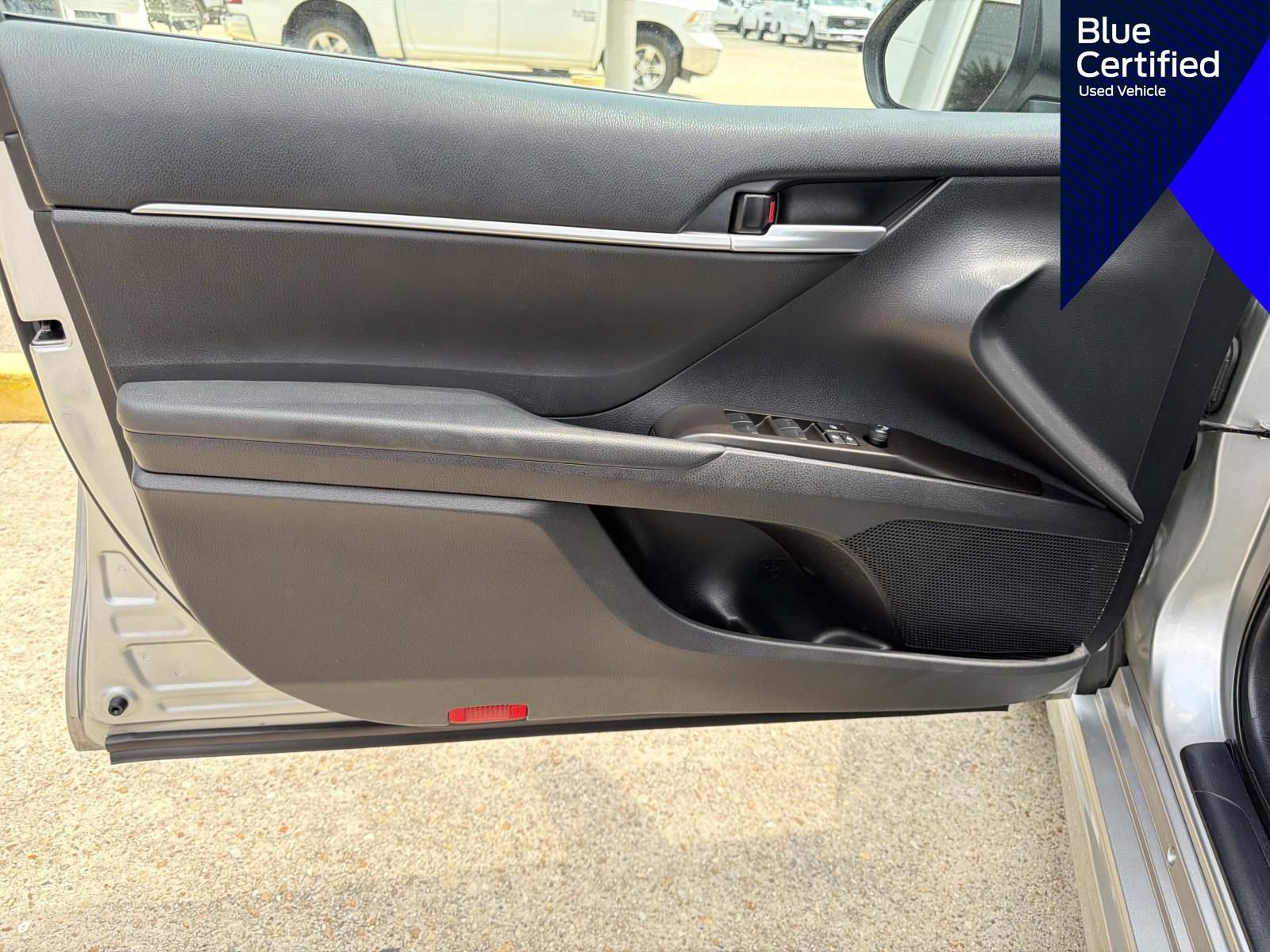 Used 2024 Toyota Camry SE FWD image 25