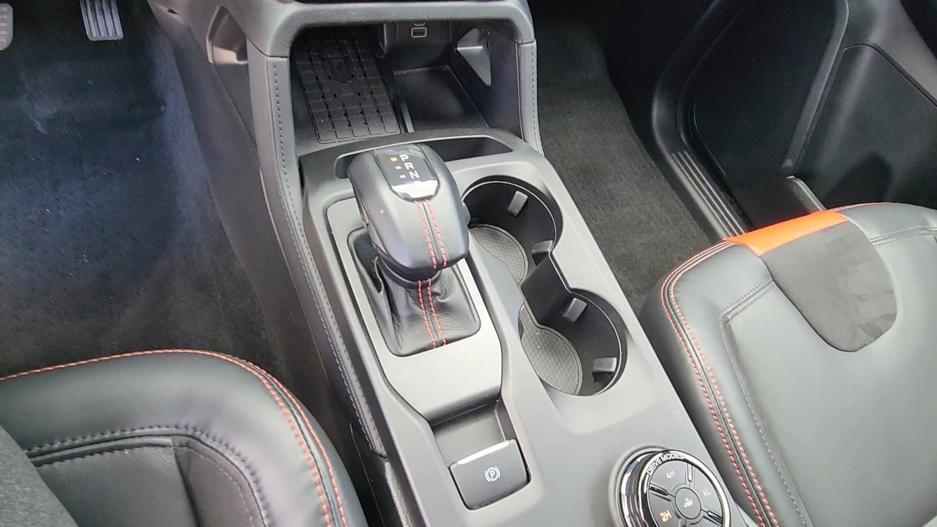 Certified 2025 Ford Ranger Raptor AWD/4WD image 38