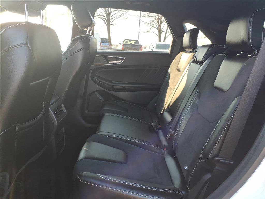 Certified 2023 Ford Edge ST image 5