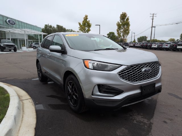 Certified 2024 Ford Edge SEL AWD/4WD image 7