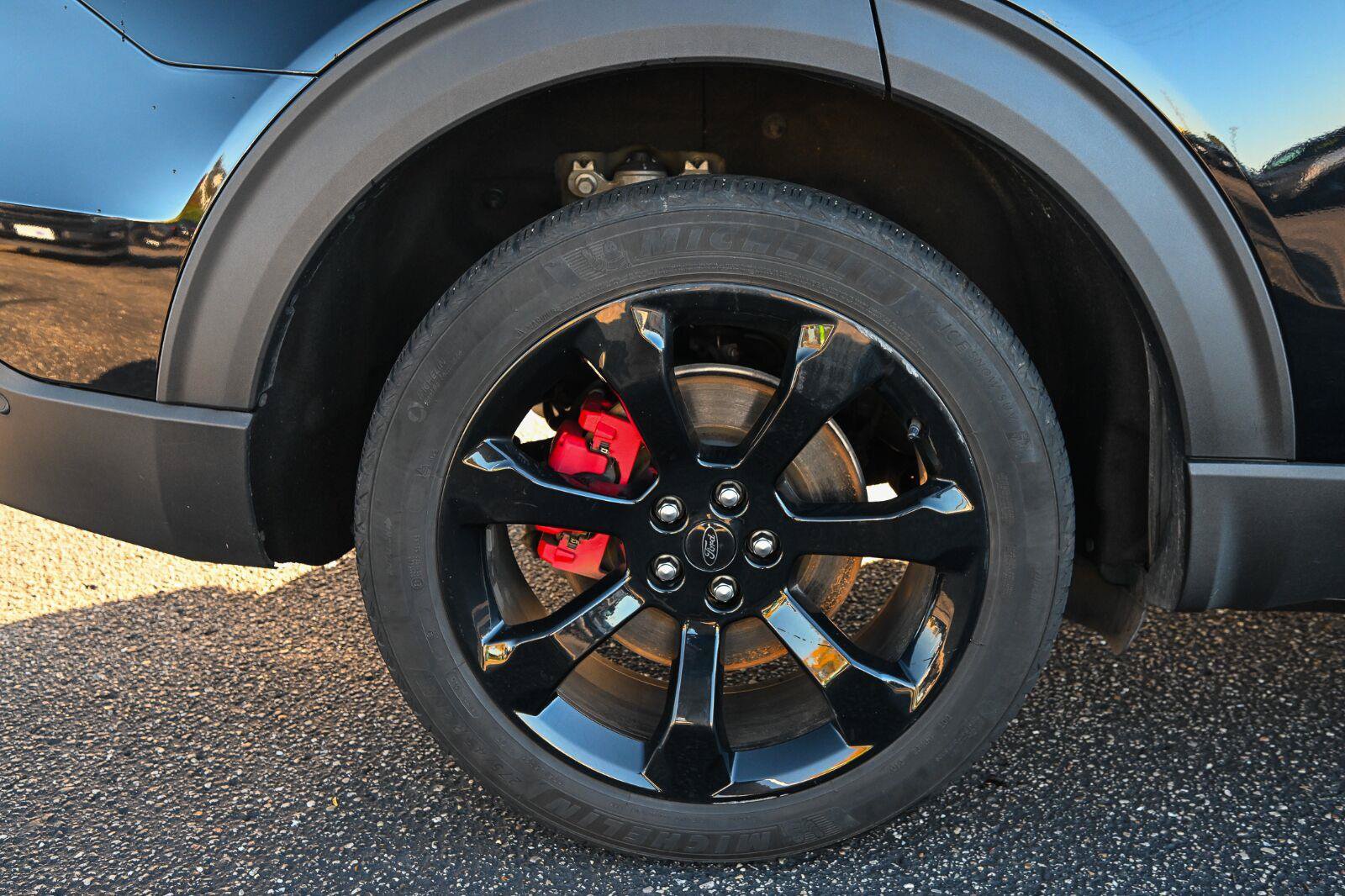 Certified 2020 Ford Explorer ST w/ ST Street Pack AWD/4WD image 14