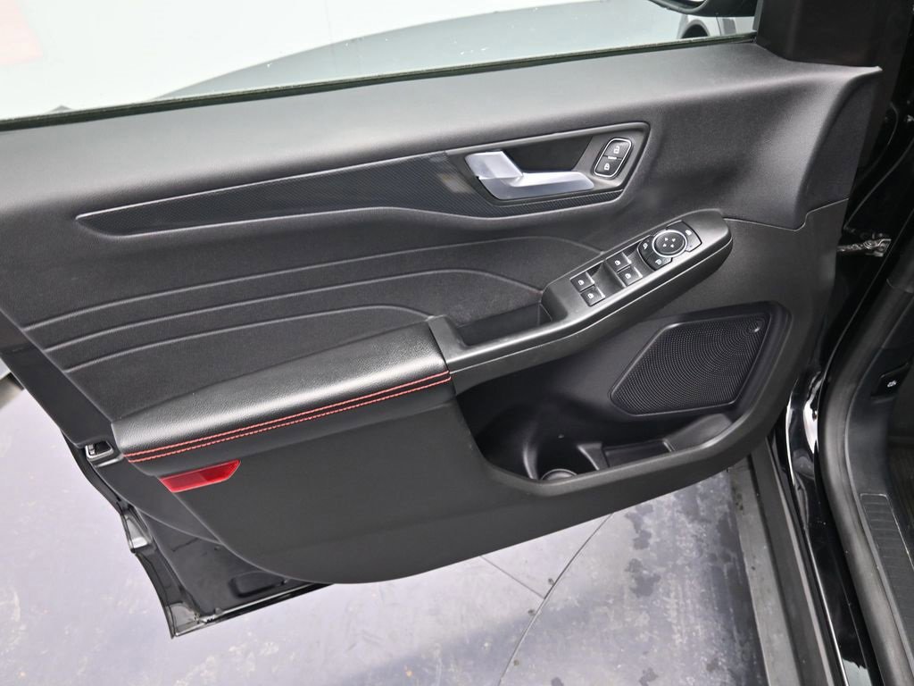 Certified 2023 Ford Escape ST-Line w/ Tech Pack #1 image 25