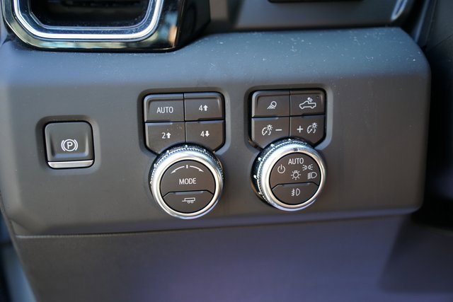 Used 2025 GMC Sierra 1500 Denali Ultimate image 14