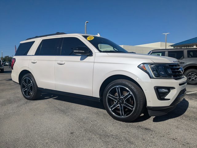 Certified 2019 Ford Expedition Limited w/ Equipment Group 303A image 8