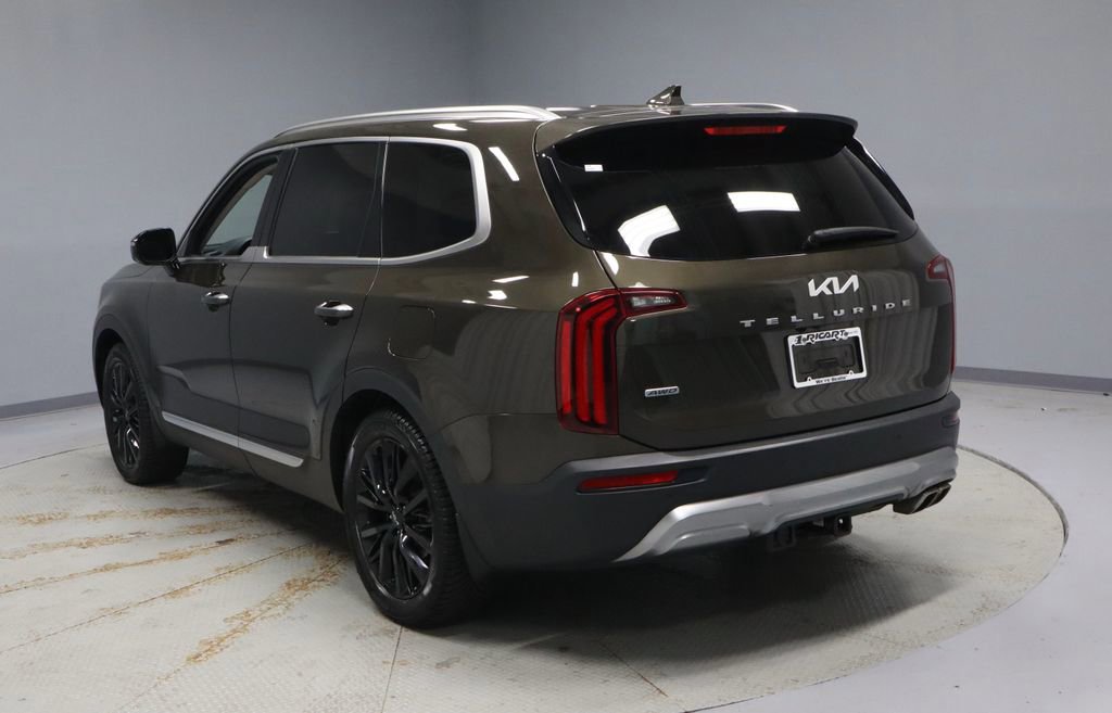 Used 2022 Kia Telluride SX w/ SX Prestige Package image 3