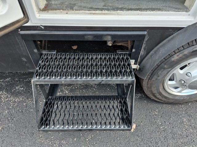 Certified 2023 Ford E-350 and Econoline 350 Super Duty w/ Power Windows & Locks Group RWD image 26