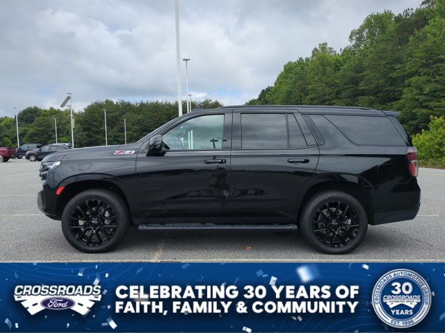 Used 2023 Chevrolet Tahoe Z71 w/ Luxury Package AWD/4WD image 7