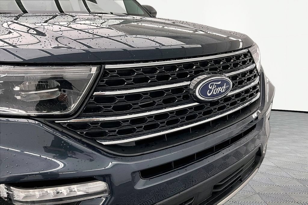 Certified 2023 Ford Explorer XLT w/ Equipment Group 202A AWD/4WD image 29