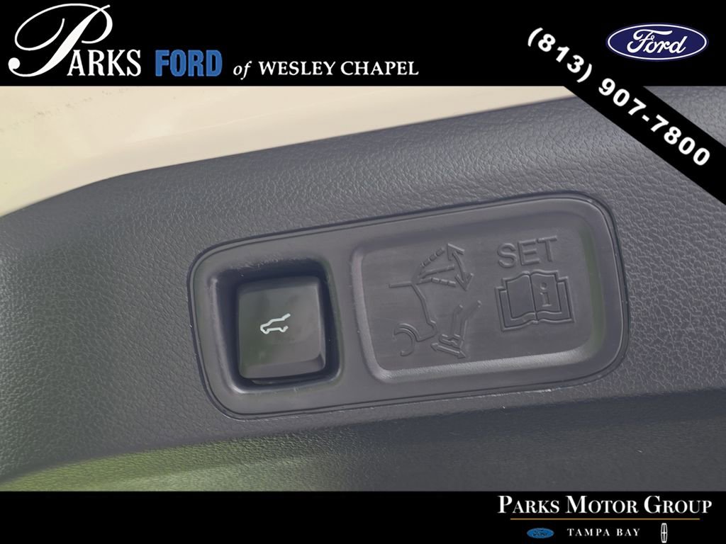 Certified 2024 Ford Expedition Max XLT RWD image 9